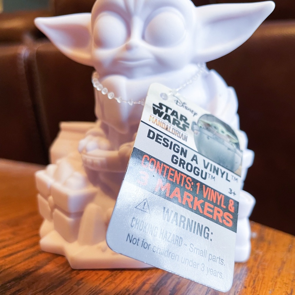 Star Wars Design a Vinyl Grogu/Baby Yoda - Figurine with Three Markers - NWT - Picture 5 of 11